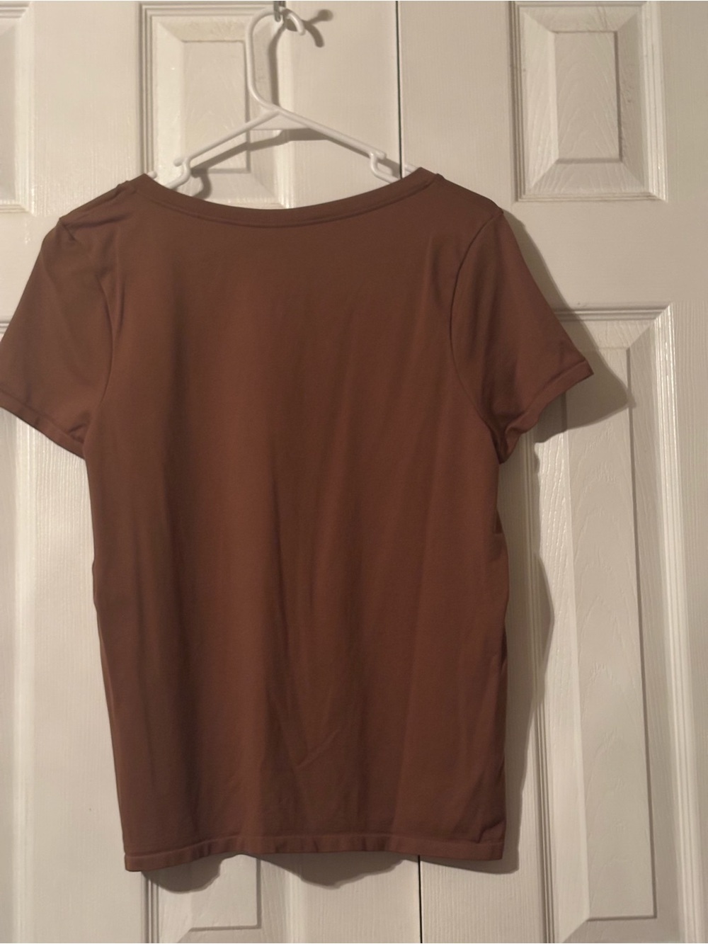 Women's Short-Sleeve Crewneck Top in Brown